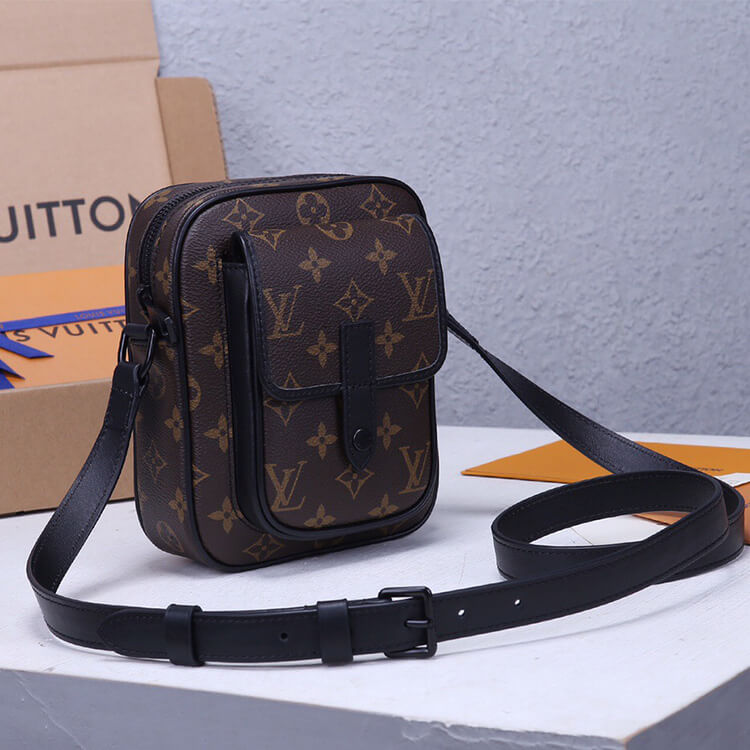 LV Christopher Wearable Wallet - Image 3