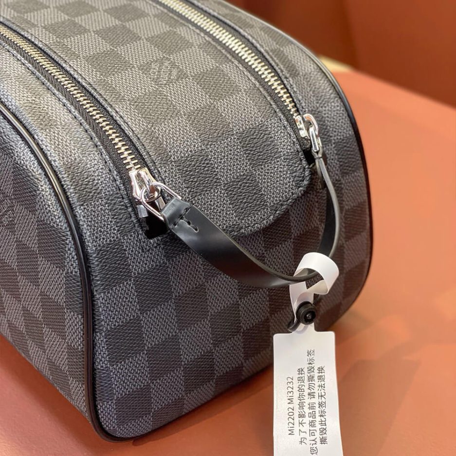 LV Dopp Kit - Image 4