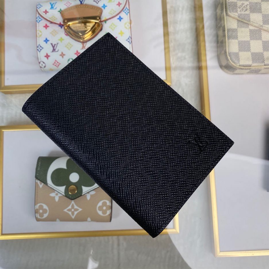 LV PASSPORT COVER - Image 5