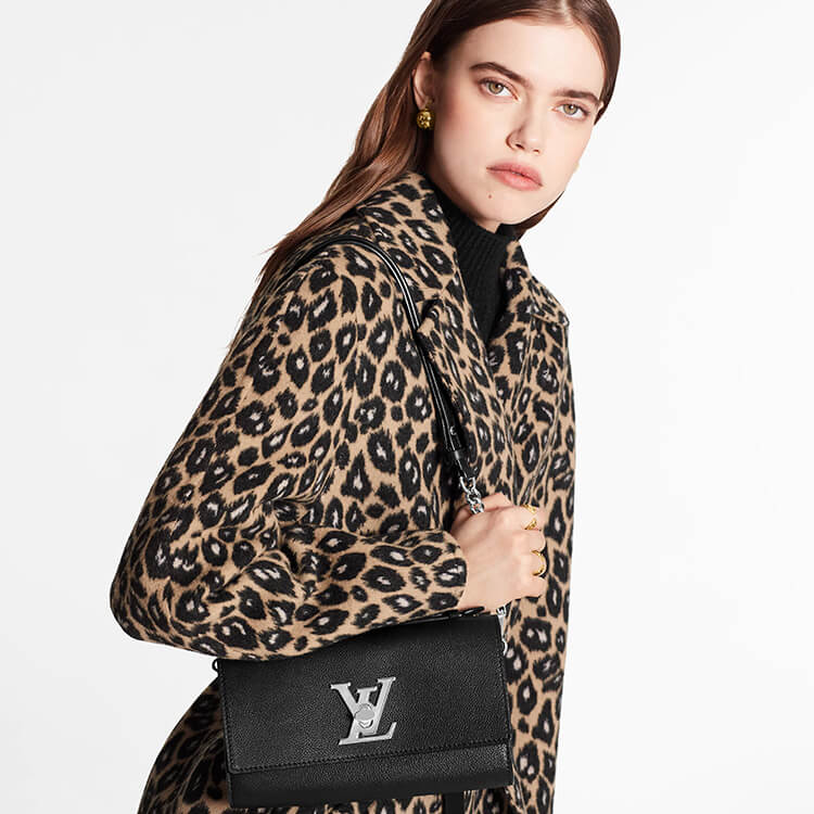 LV Lockme Clutch Purse - Image 7