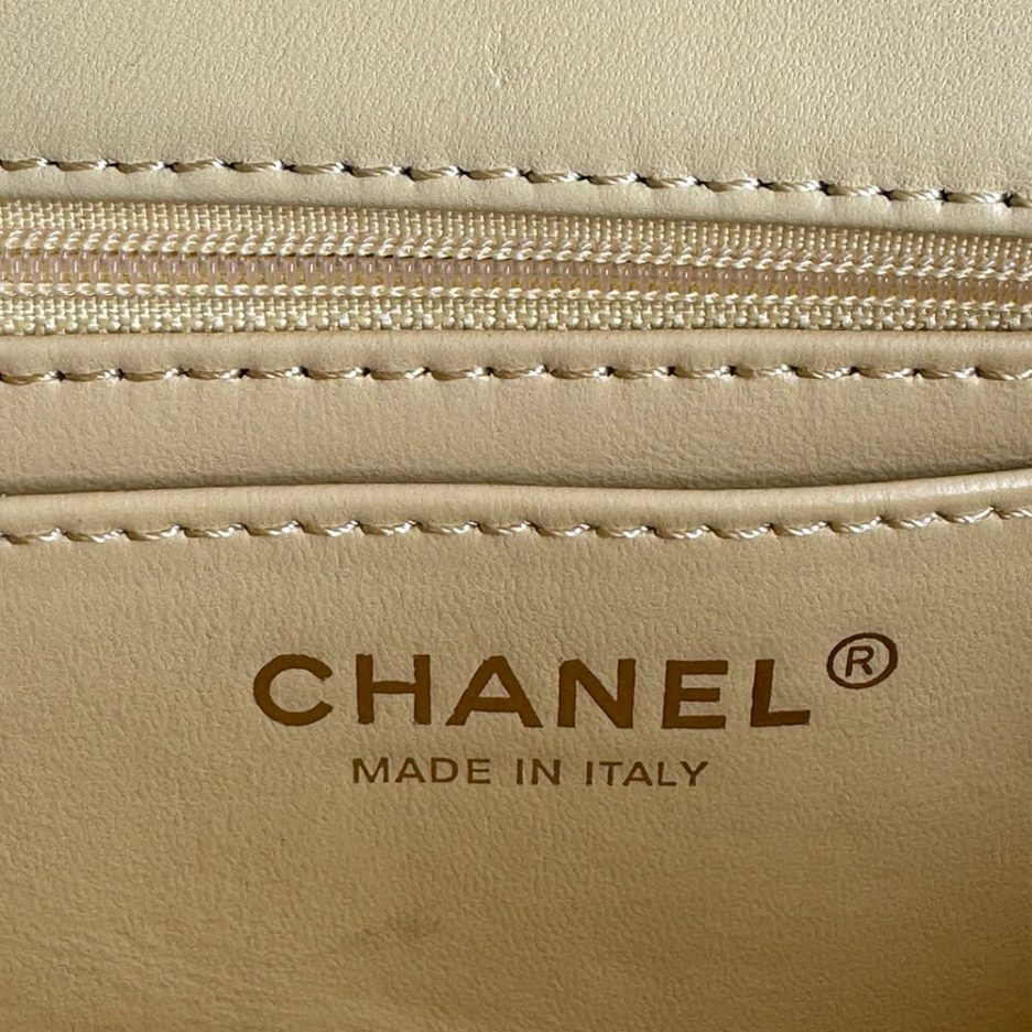 CHANEL Mini Classic Handbag With Top Handle - Image 7