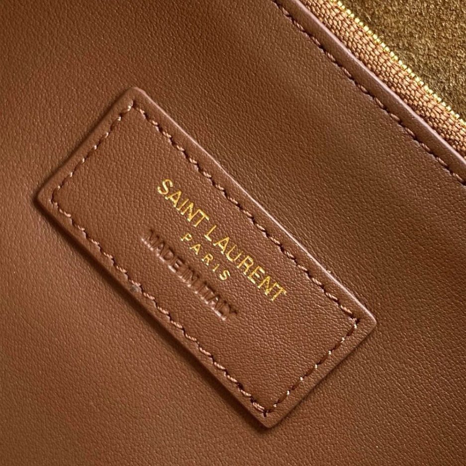 YSL LE 5 À 7 supple SUEDE LARGE - Image 7