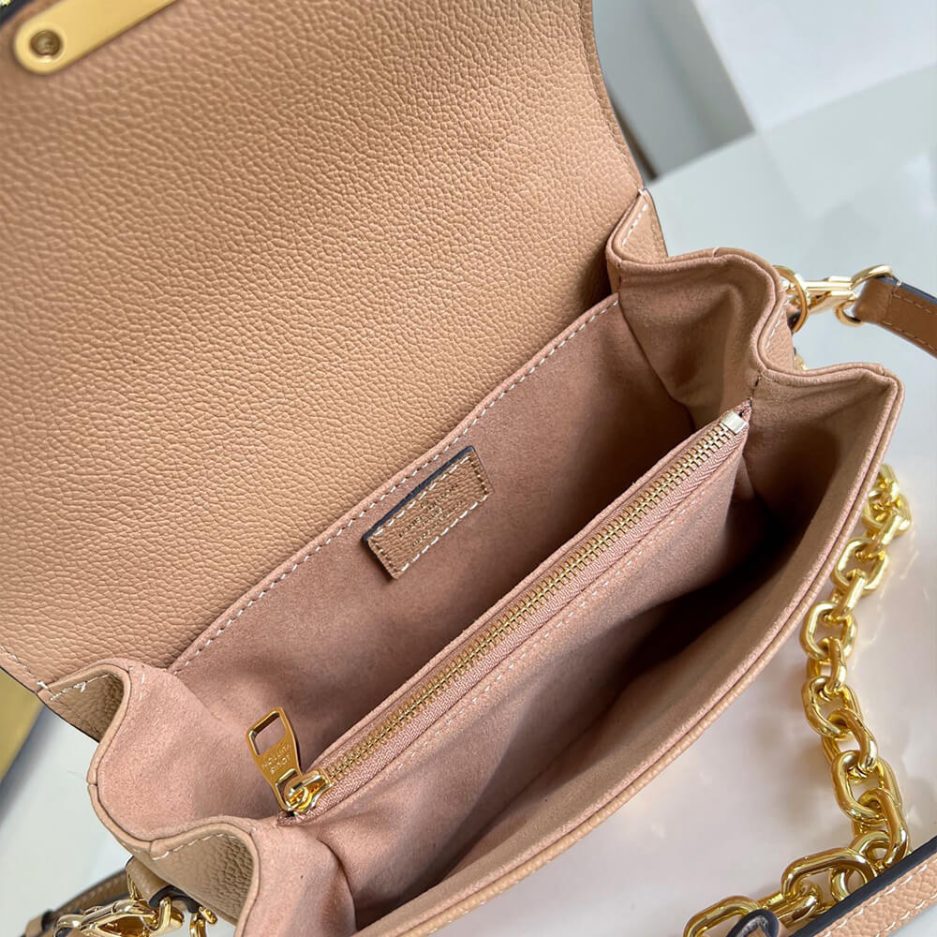 LV Pochette Metis East West - Image 8