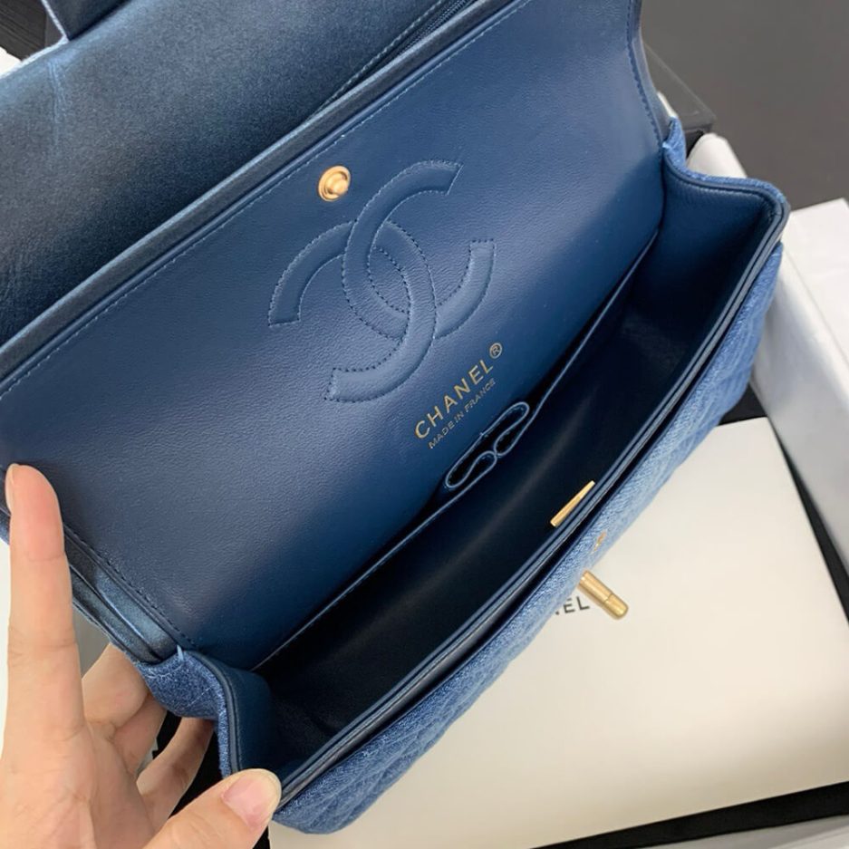 CHANEL CLASSIC 11.12 HANDBAG(high-end grade) - Image 8