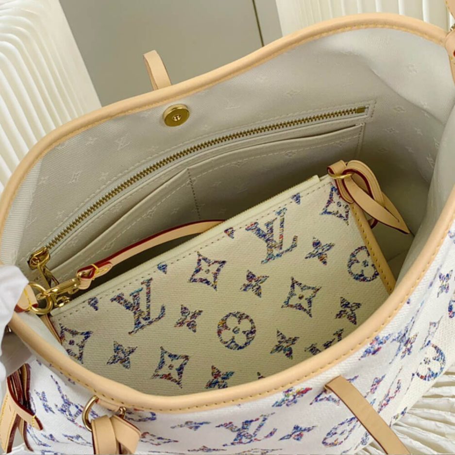LV CarryAll PM - Image 8